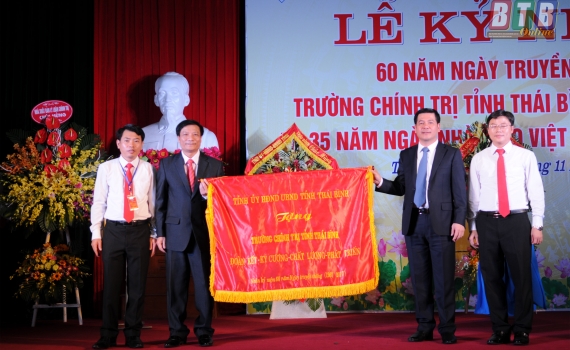 Ảnh kỷ niệm 60 năm ngày truyền thống trường chính trị tỉnh Thái Bình